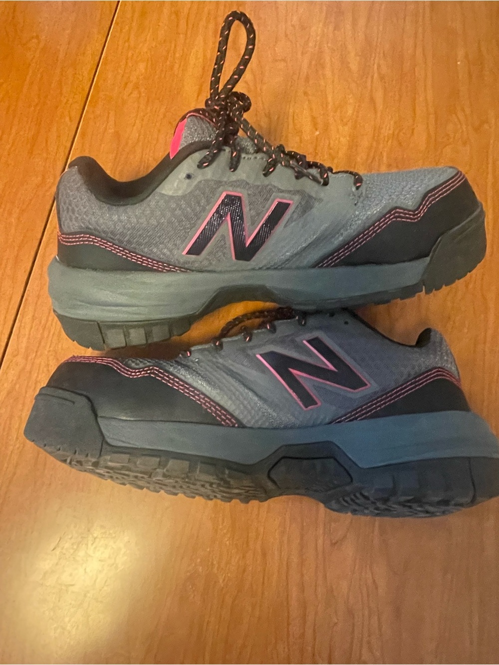 New Balance Women's 589v1 composite toe Gray and Pink Athletic work Sneakers